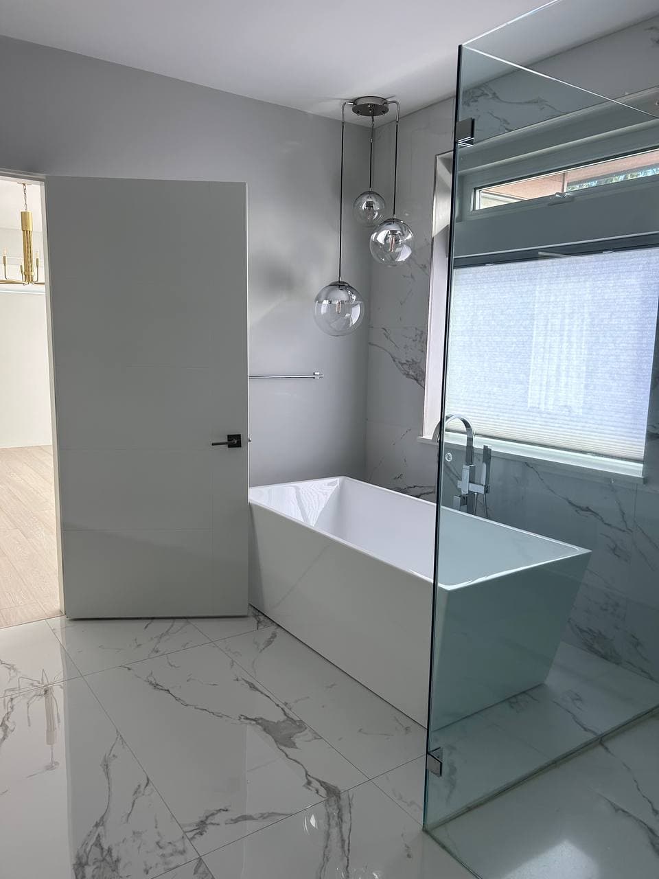 Bathtub cleaning